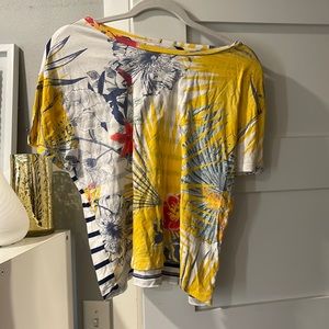 Gap Short Sleeve Floral Shirt size small